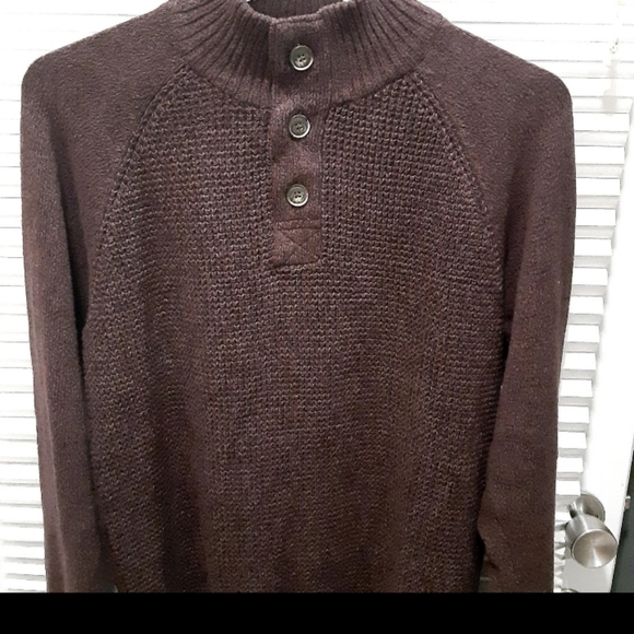 Vintage weatherproof pullover sweater. Size Large - Picture 5 of 9